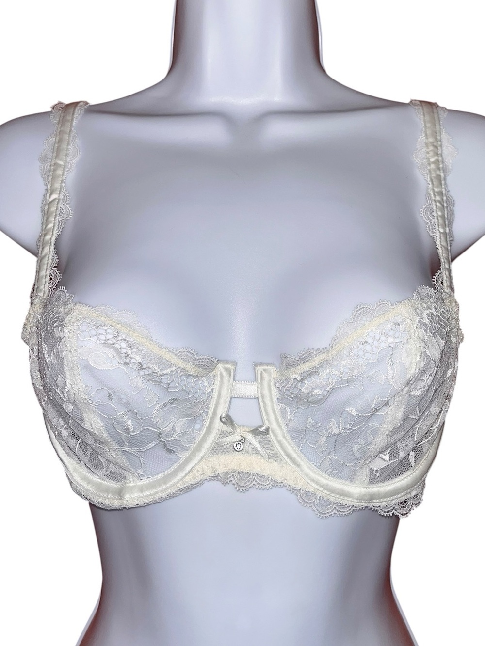 Chantelle Ivory Lace Underwire Bra